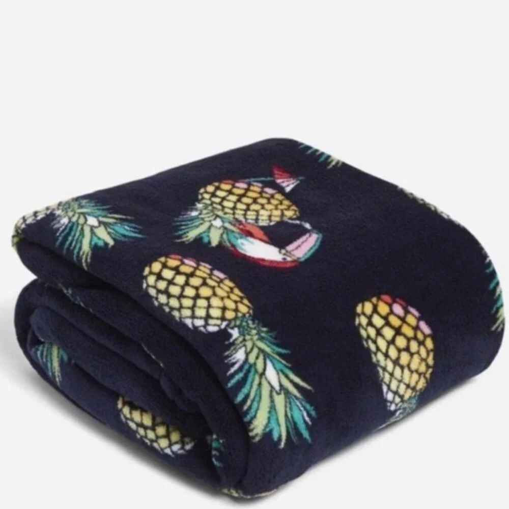 Vera Bradley Toucan Party Throw Blanket Pineapple Print Soft Cozy 80